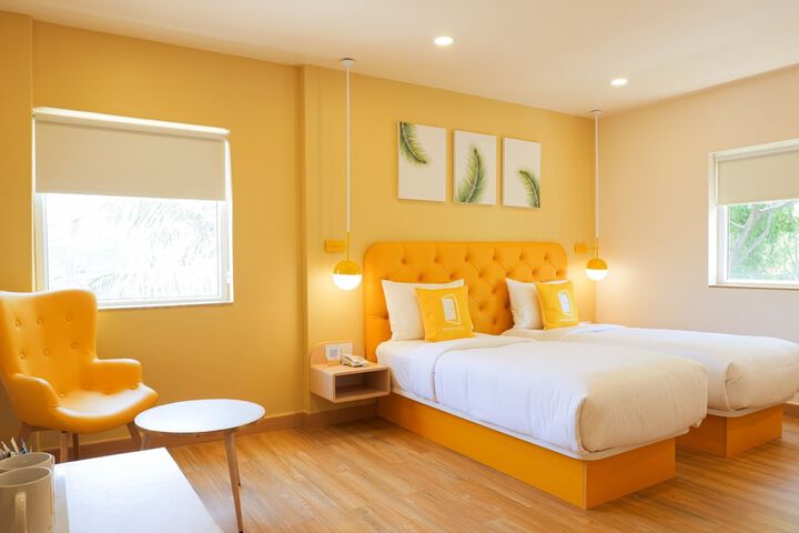 Room 10 of 25