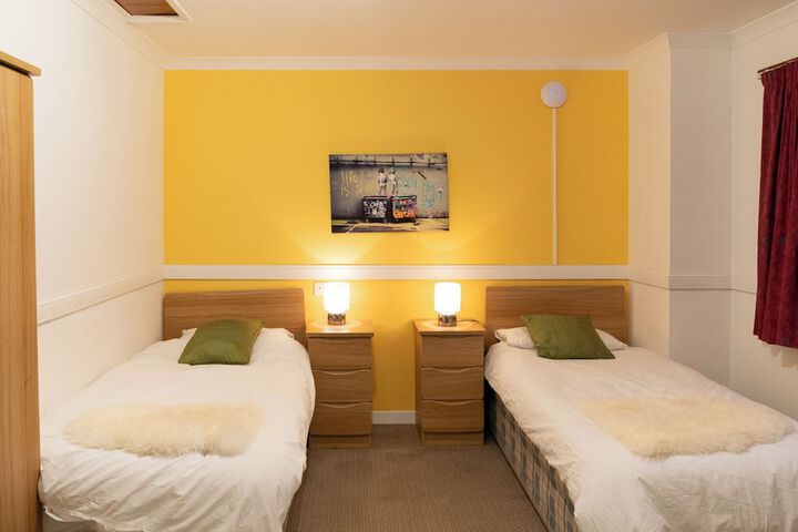 Room 7 of 15