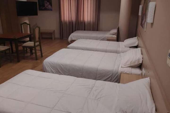 Room 10 of 71