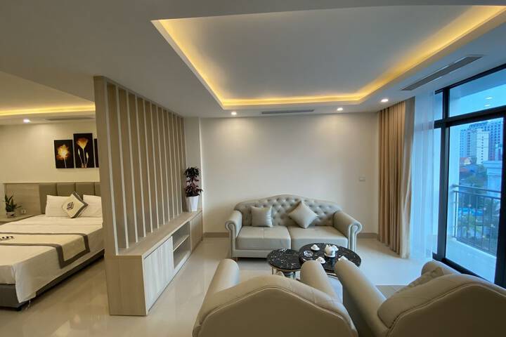 Room 14 of 24