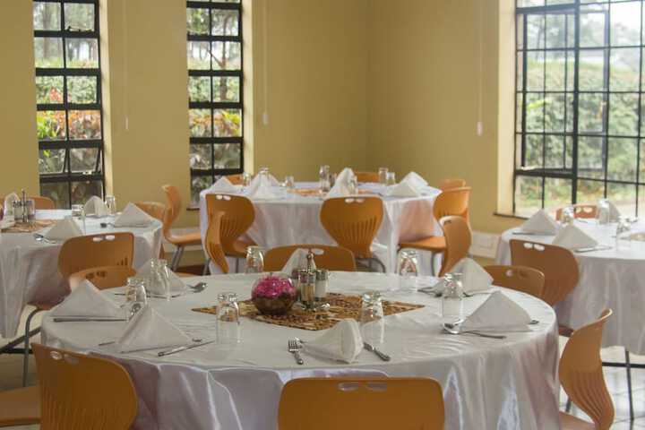 Dining 58 of 86