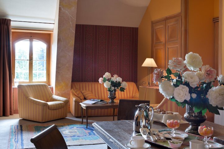 Room 3 of 40