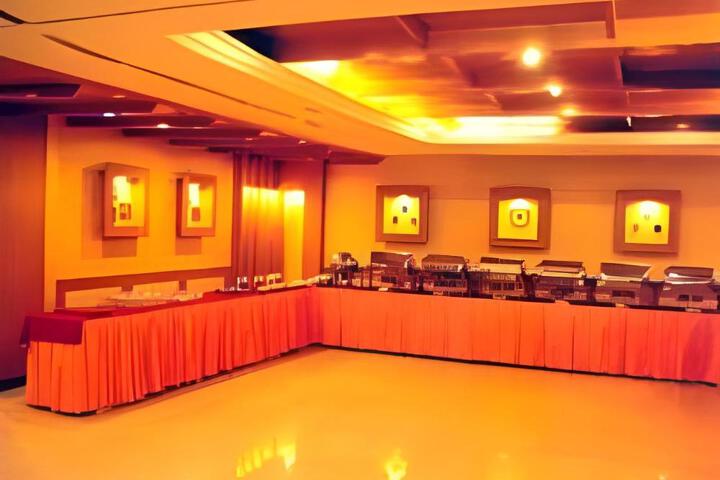 FabHotel Metro35