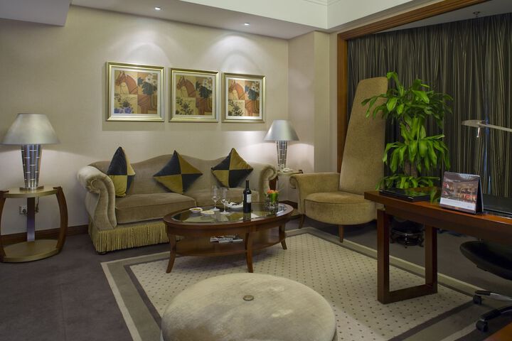Room 26 of 192