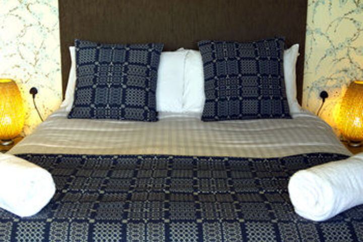 Room 15 of 40