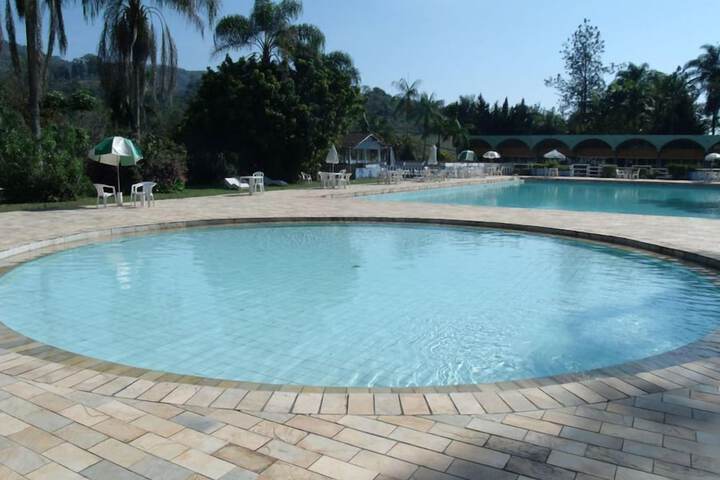 Pool 17 of 32