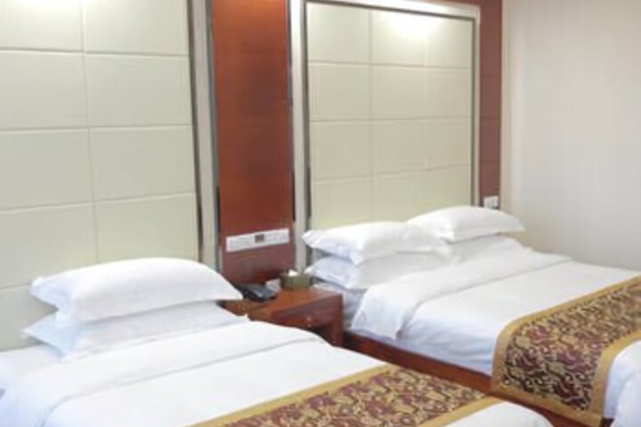 Room 6 of 6