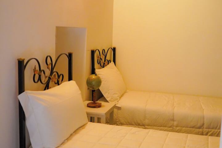 Room 26 of 123