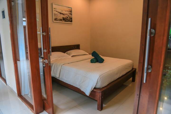Room 6 of 36