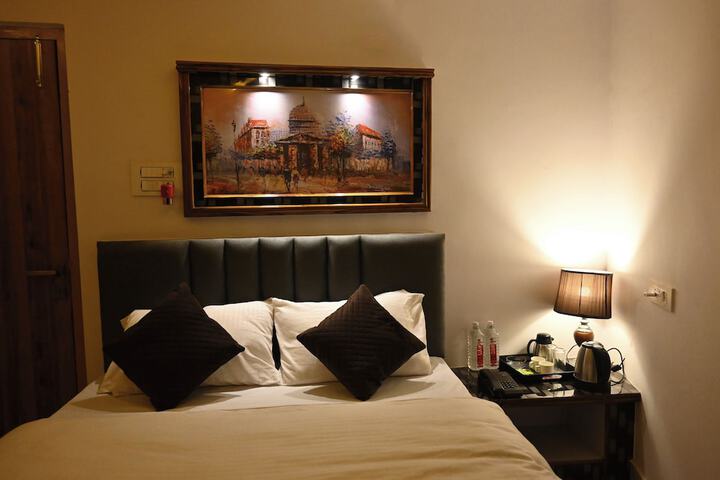 Room 15 of 86