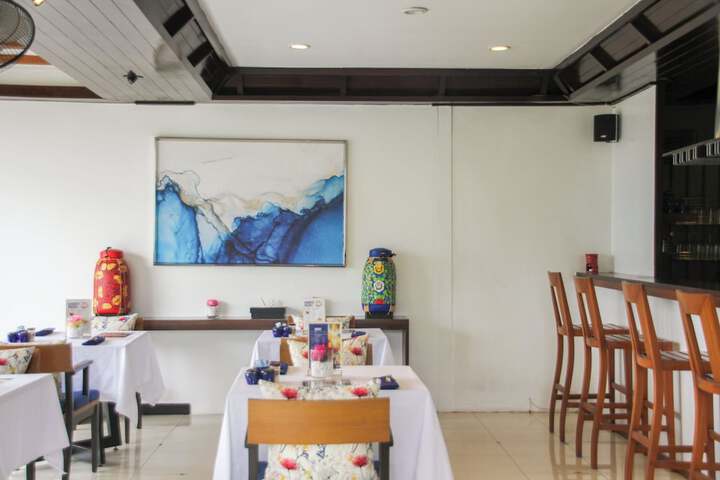 Dining 138 of 160