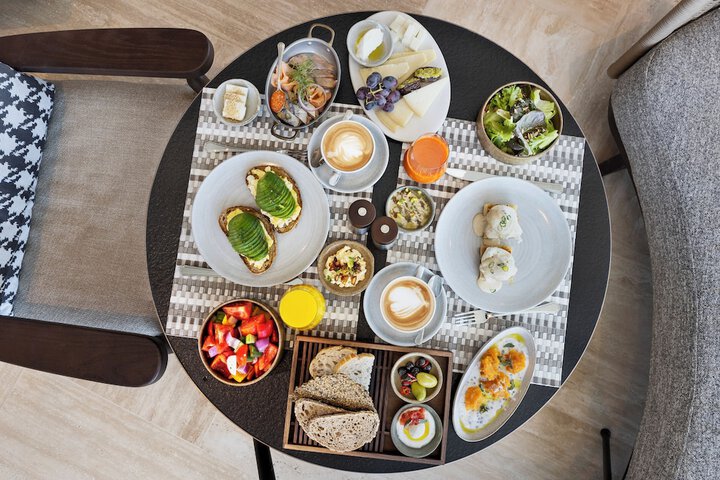 Breakfast/Coffee Service 100 of 105