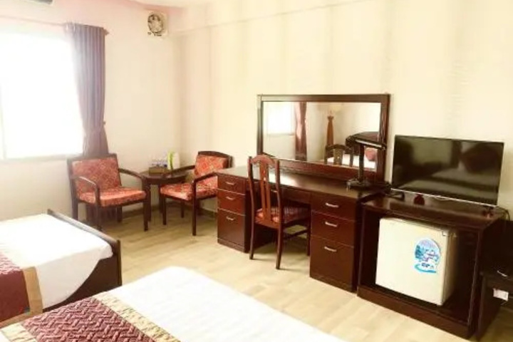 Room 7 of 19