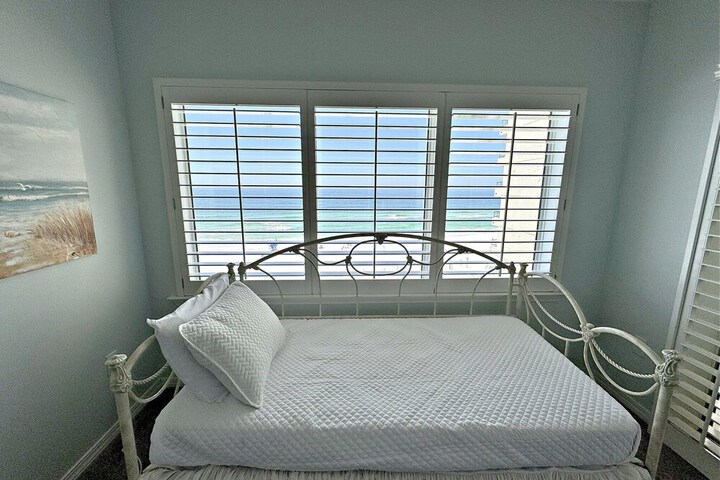 Room 57 of 90