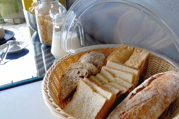 Breakfast/Coffee Service 31 of 47
