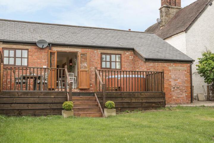 Old Hall Barn 1
