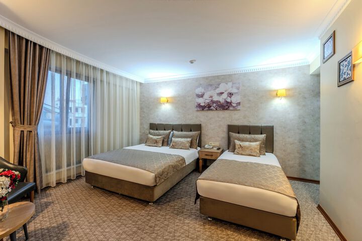 Room 42 of 113