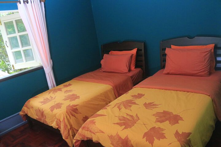 Room 5 of 63