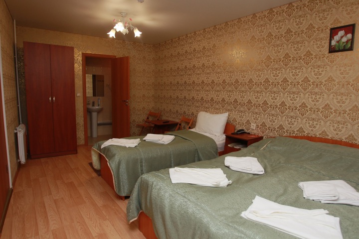 Photo 1