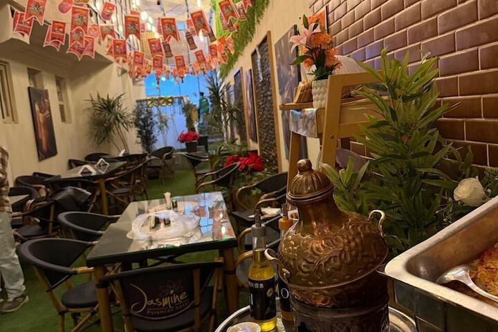 Dining 134 of 158