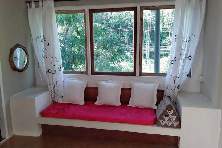 Room 27 of 104