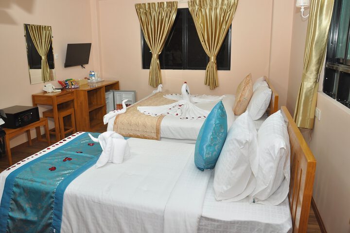 Room 8 of 30