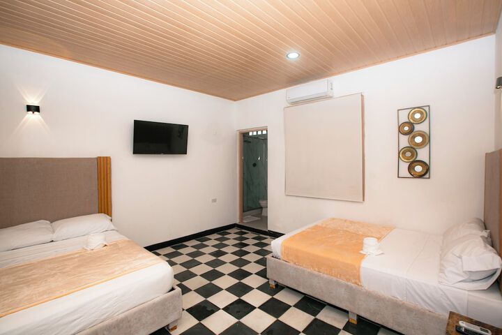 Room 5 of 39