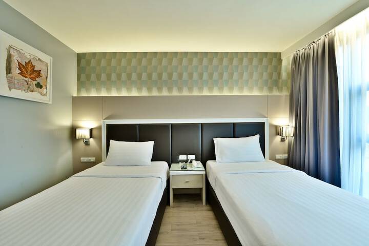 Room 14 of 35
