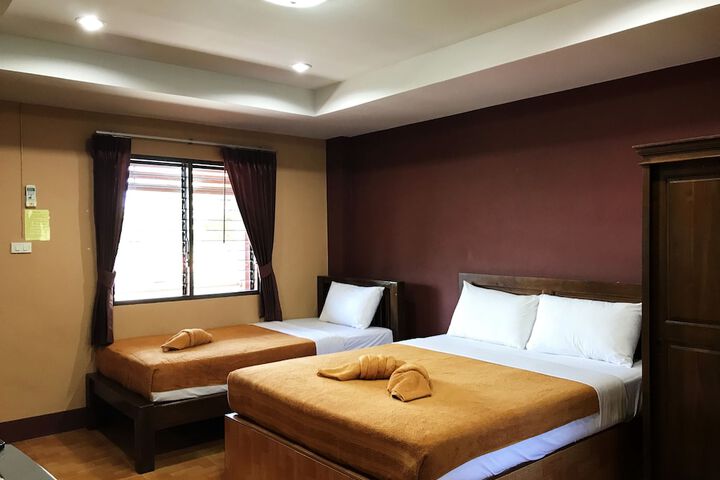Room 14 of 52