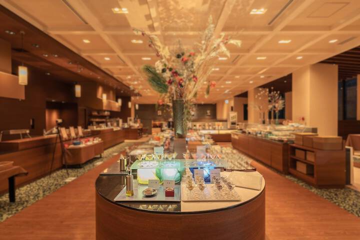 Dining Photos