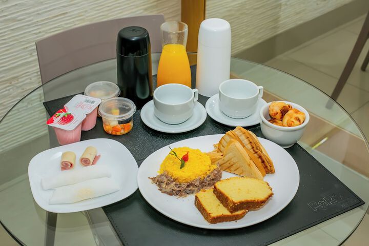 Breakfast/Coffee Service 8 of 10