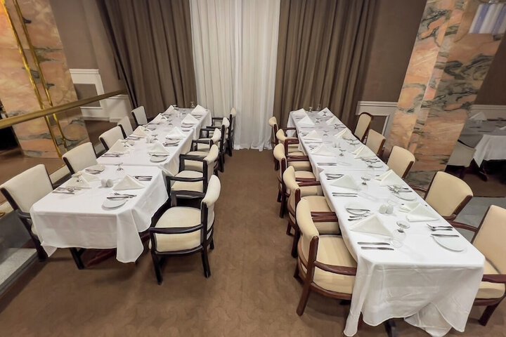 Dining 36 of 46