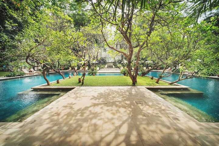 Hotel Pool