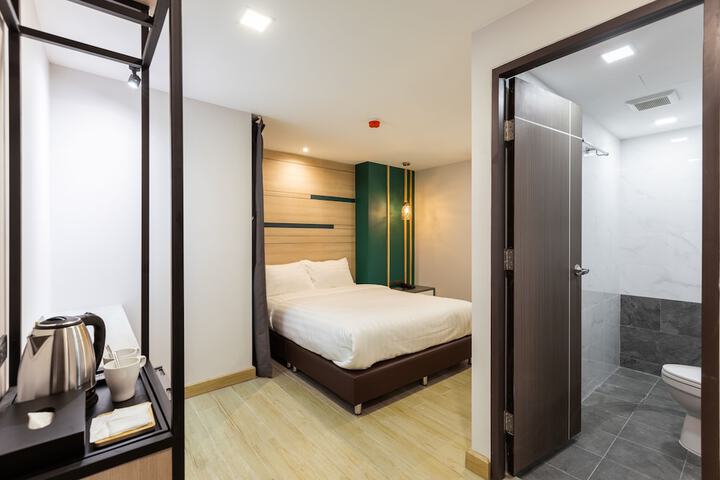 Room 6 of 44
