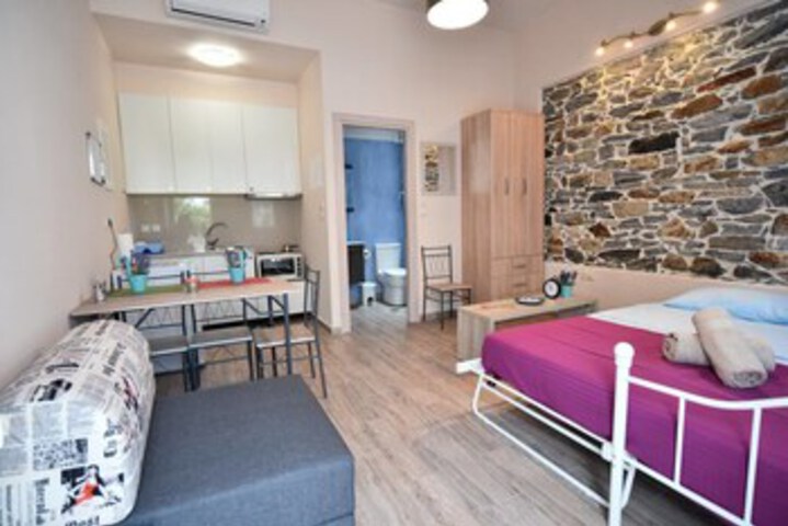 Room 11 of 22