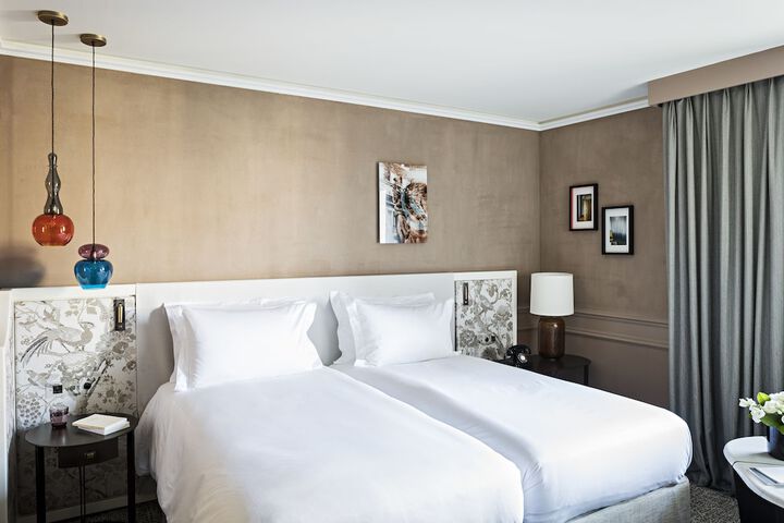 Room 15 of 139
