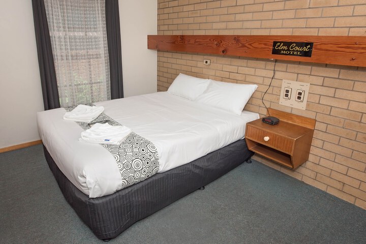 Room 15 of 65