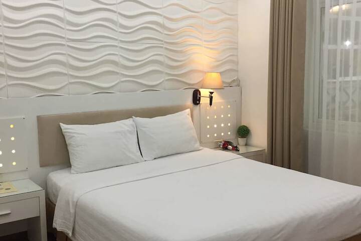 Room 14 of 22