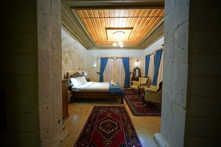 Room 33 of 113