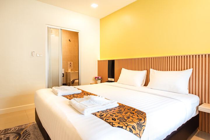 Room 5 of 44