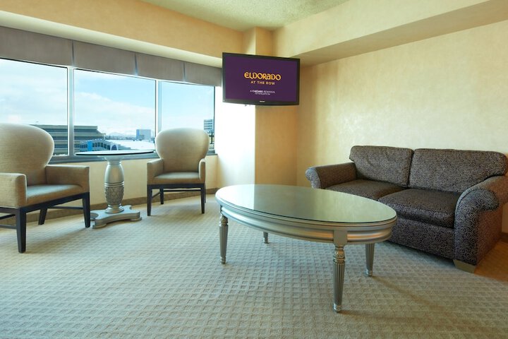 Deluxe King Bed (5 of 45)