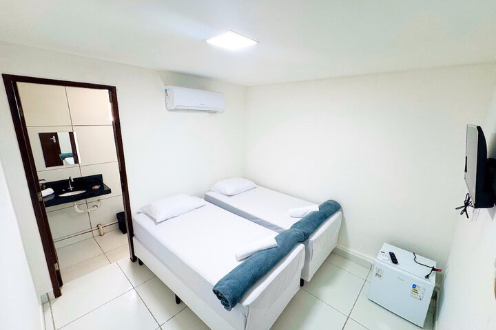 Room 7 of 21