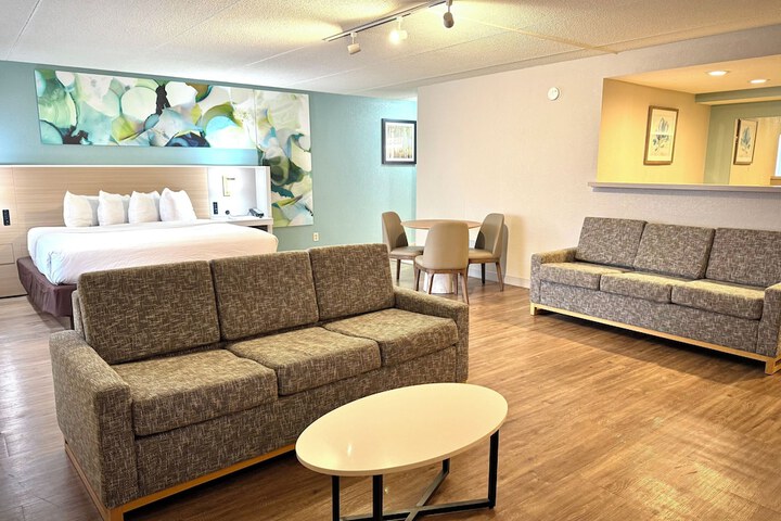 Room 30 of 118
