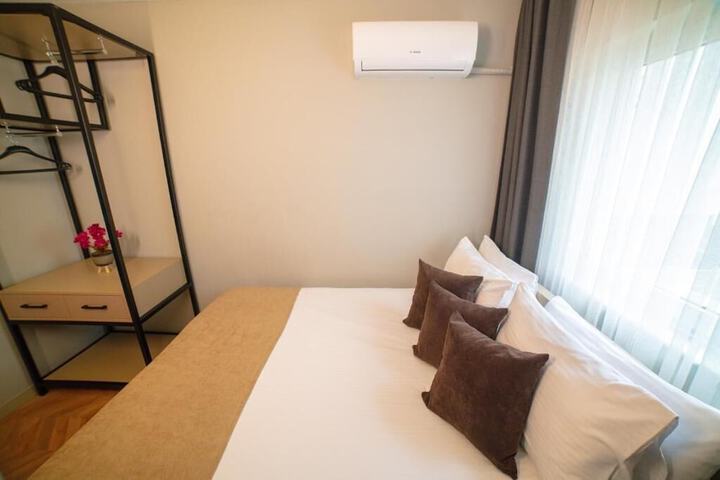 Room 15 of 43