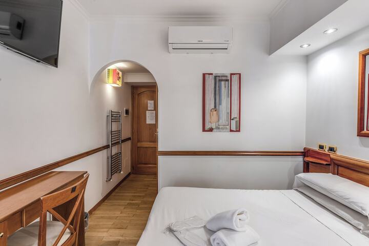 Room 41 of 121