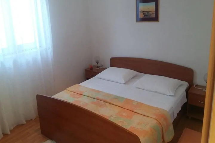 Room 3 of 13