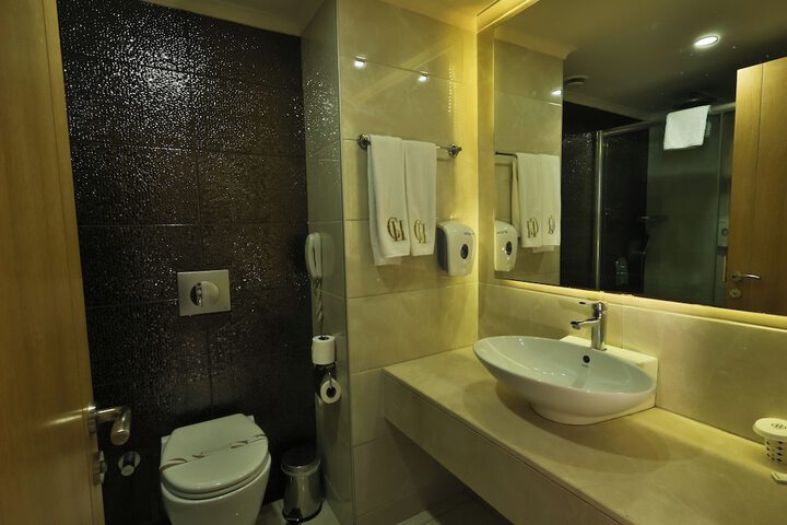 Room 18 of 72