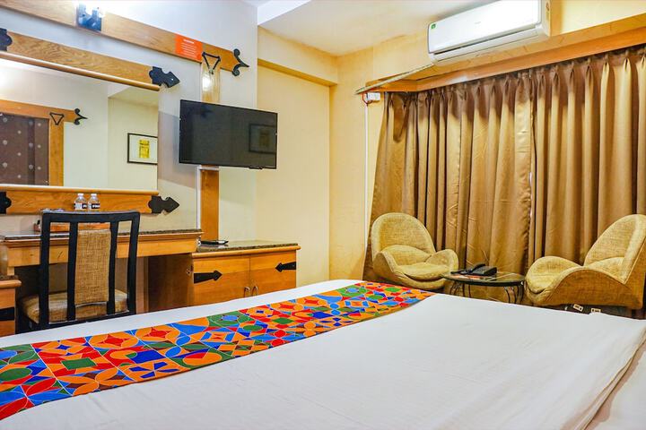 Room 10 of 31