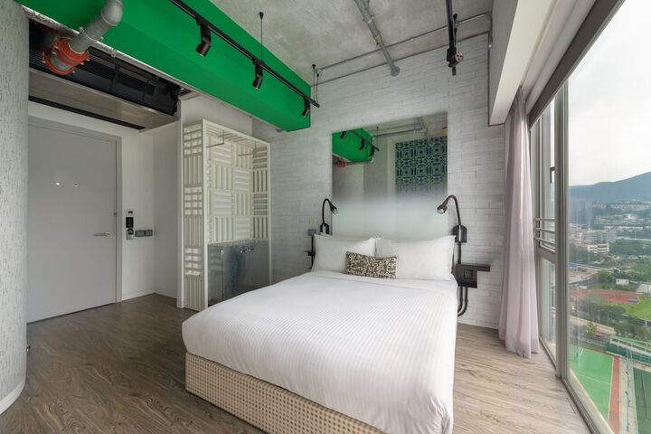 Room 18 of 63