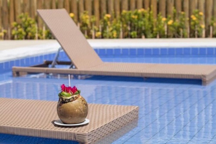 Pools & Facilities
